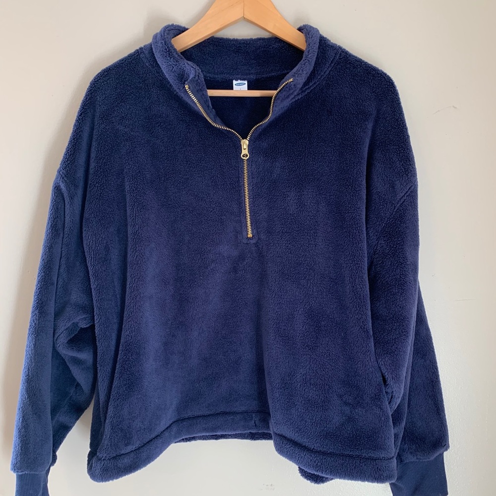 Old Navy Cropped Fleece